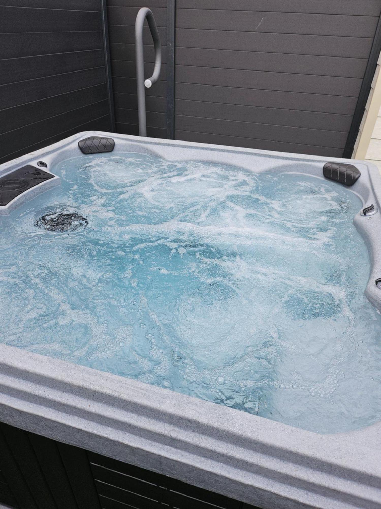 Hebergement Privee Jaccuzzi En Supplement Saint-Clair-du-Rhone Экстерьер фото