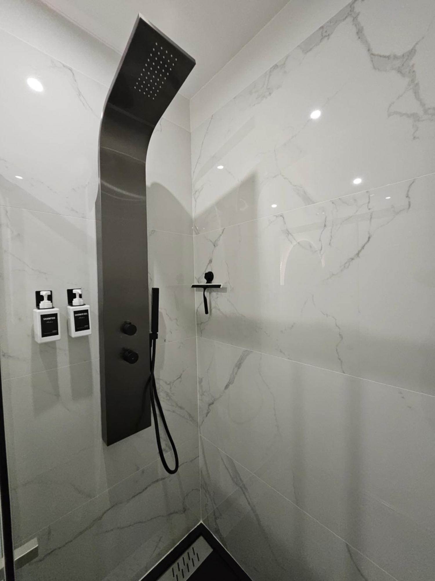 Hebergement Privee Jaccuzzi En Supplement Saint-Clair-du-Rhone Экстерьер фото